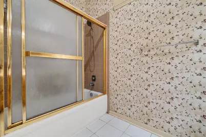 8219 Winding Meadow Court, Houston, TX 77040 - Photo 33