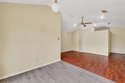 8219 Winding Meadow Court, Houston, TX 77040 - Photo 31