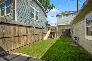 829 E 27th St, Houston, TX 77009 - Photo 3