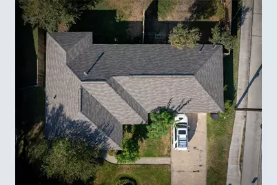 1733 Creek Drive, Houston, TX 77055 - Photo 5
