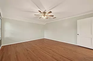 6405 Pinehurst Dr, Houston, TX 77023 - Photo 23