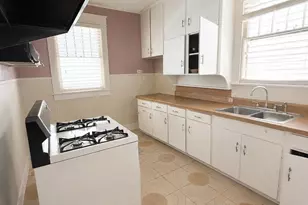 1722 39th St, Galveston, TX 77550 - Photo 3