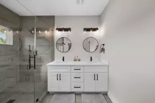 6835 Weston St, Houston, TX 77021 - Photo 9
