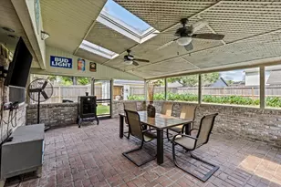 404 Inwood Dr, Friendswood, TX 77546 - Photo 31