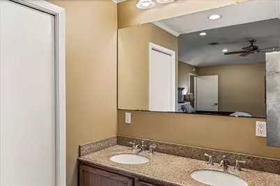 404 Inwood Drive, Friendswood, TX 77546 - Photo 23