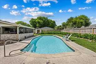 404 Inwood Dr, Friendswood, TX 77546 - Photo 3