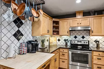 404 Inwood Drive, Friendswood, TX 77546 - Photo 17