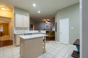 175 N Wimberly Way, Conroe, TX 77385 - Photo 11