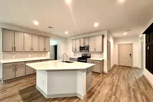 7719 Suffolk Vly Ln, Rosharon, TX 77583 - Photo 3