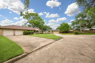 1607 Willowby Drive, Houston, TX 77008 - Photo 17