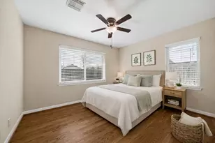 1607 Willowby Dr, Houston, TX 77008 - Photo 13