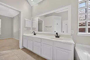 38 Wrens Song Pl, The Woodlands, TX 77382 - Photo 13