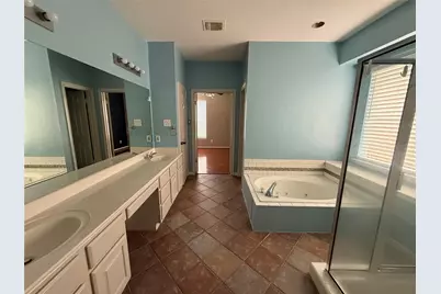 14334 Fair Knoll Way Way, Houston, TX 77062 - Photo 15