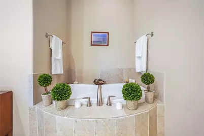1826 Jade Hollow Lane, Houston, TX 77077 - Photo 21