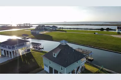 1913 Laguna Harbor Cove Boulevard, Port Bolivar, TX 77650 - Photo 3