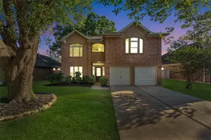 18 Dover Dr, Conroe, TX 77304 - Photo 1