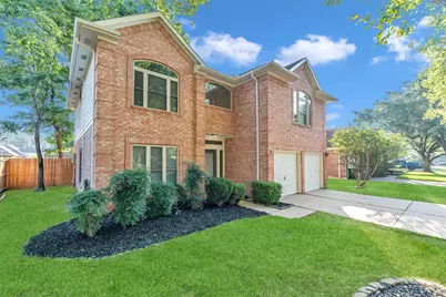 18 Dover Drive, Conroe, TX 77304 - Photo 1