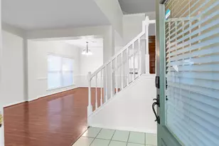 18 Dover Dr, Conroe, TX 77304 - Photo 9
