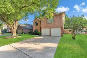 18 Dover Dr, Conroe, TX 77304 - Photo 5