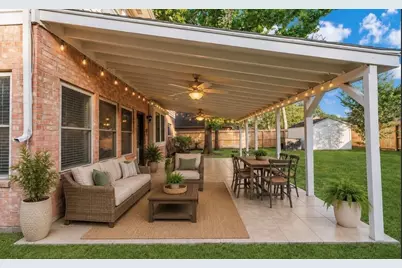 18 Dover Drive, Conroe, TX 77304 - Photo 29