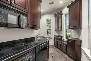 46 S Windsail Pl, The Woodlands, TX 77381 - Photo 17