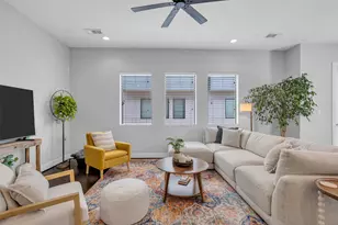 961 Saint Augustine St, Houston, TX 77023 - Photo 15