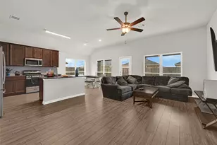 8216 Tourmaline Wy, Texas City, TX 77591 - Photo 5