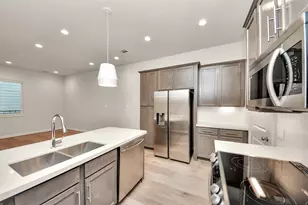 2319 Silva Park Ln, Houston, TX 77091 - Photo 5
