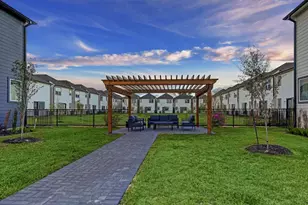 2319 Silva Park Ln, Houston, TX 77091 - Photo 33