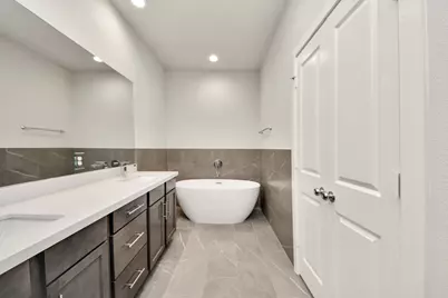 2319 Silva Park Lane, Houston, TX 77091 - Photo 19