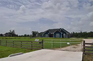 2502 Majestic Oaks Ct, Rosharon, TX 77583 - Photo 5