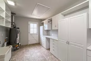 4208 Pine Shadows St, Dickinson, TX 77539 - Photo 35