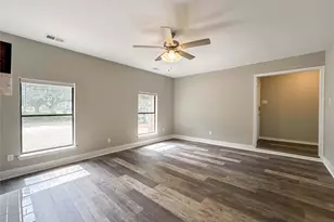 4208 Pine Shadows St, Dickinson, TX 77539 - Photo 7