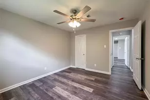 4208 Pine Shadows St, Dickinson, TX 77539 - Photo 27
