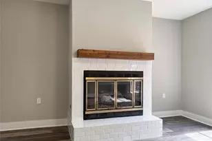4208 Pine Shadows St, Dickinson, TX 77539 - Photo 19