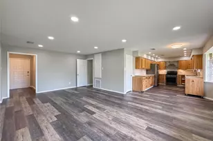 4208 Pine Shadows St, Dickinson, TX 77539 - Photo 15