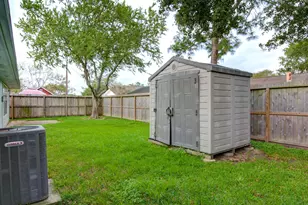 10007 Rustic Gate Rd, La Porte, TX 77571 - Photo 27