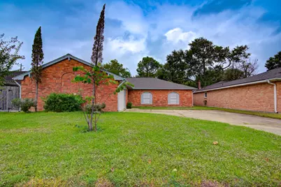 10007 Rustic Gate Road, La Porte, TX 77571 - Photo 1