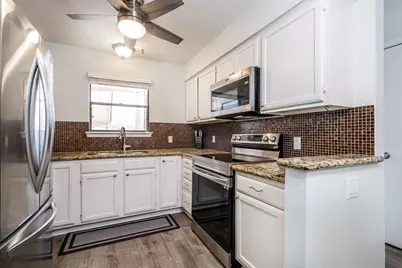 203 Lakeview Terrace #B, Montgomery, TX 77356 - Photo 15