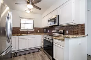 203 Lakeview Terrace, Montgomery, TX 77356 - Photo 17