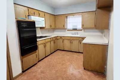 11406 Glenhollow Drive, Houston, TX 77048 - Photo 11