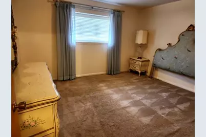 11406 Glenhollow Drive, Houston, TX 77048 - Photo 9