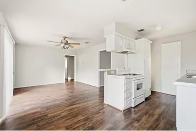 3427 Prudence Drive, Houston, TX 77045 - Photo 7