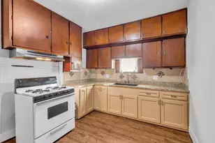 1113 71st St, Houston, TX 77011 - Photo 7