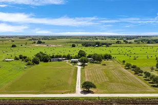 2422 Minks Rd, Wallis, TX 77485 - Photo 23
