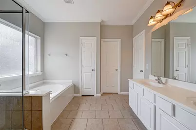 13922 Normandy Court, Sugar Land, TX 77498 - Photo 41