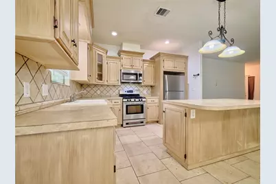 2605 N Abell Street, Wharton, TX 77488 - Photo 11