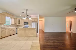 2605 N Abell St, Wharton, TX 77488 - Photo 7