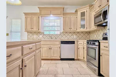 2605 N Abell Street, Wharton, TX 77488 - Photo 9