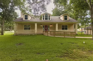 2605 N Abell St, Wharton, TX 77488 - Photo 1